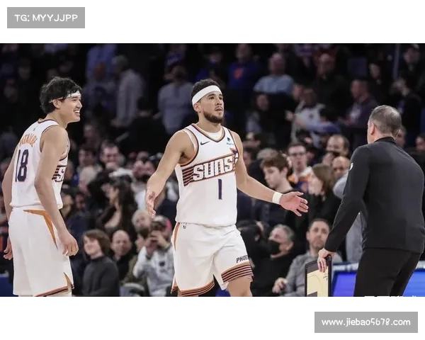 布克在球队中的战术定位与核心角色分析探讨