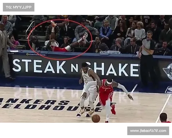 弗拉格狂轰30分6板7助 乐福全场拼尽全力空砍35分